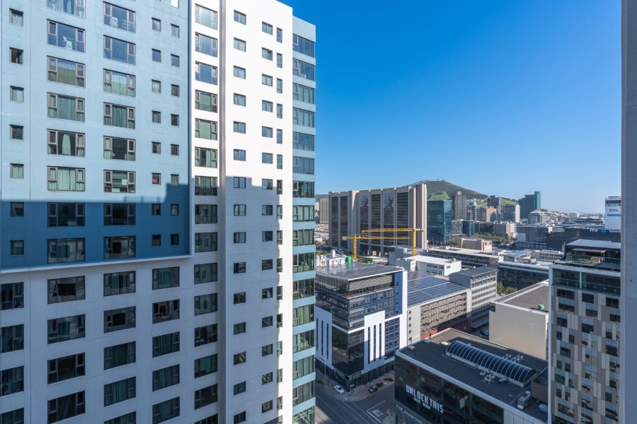 1 Bedroom Property for Sale in Foreshore Western Cape